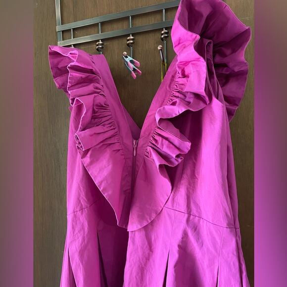 Amari jumpsuit in fuchsia pink - Picture 12 of 16